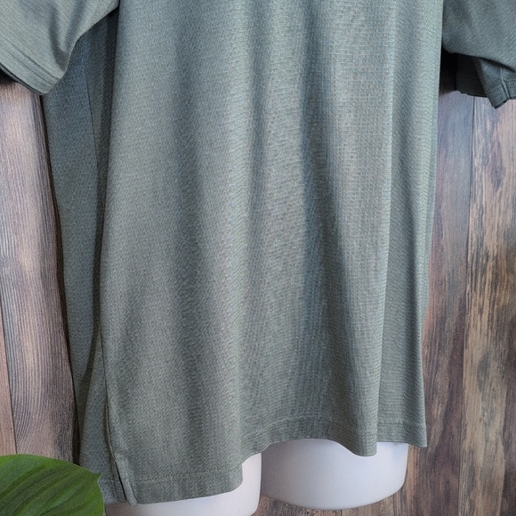 Van Heusen Studio Sage Green Short Sleeve Tee L               P318 - Picture 3 of 6